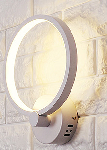 베이직한 원형링 디자인의 애니카 LED 3W 실내 인테리어 거실 매장 심플 카페 포인트 벽등 벽조명
