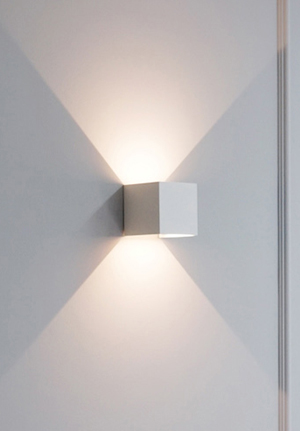 빛의 각도조절 가능한 모던한 사각 디자인 미니 박스 LED 8W 심플 벽등 블랙 화이트 골드 로즈골드
